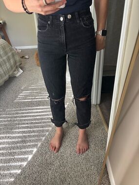 Abercrombie & Fitch High-Rise Black mom jeans curve love